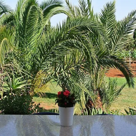 Agriresidence Campi Latini Aparthotel *